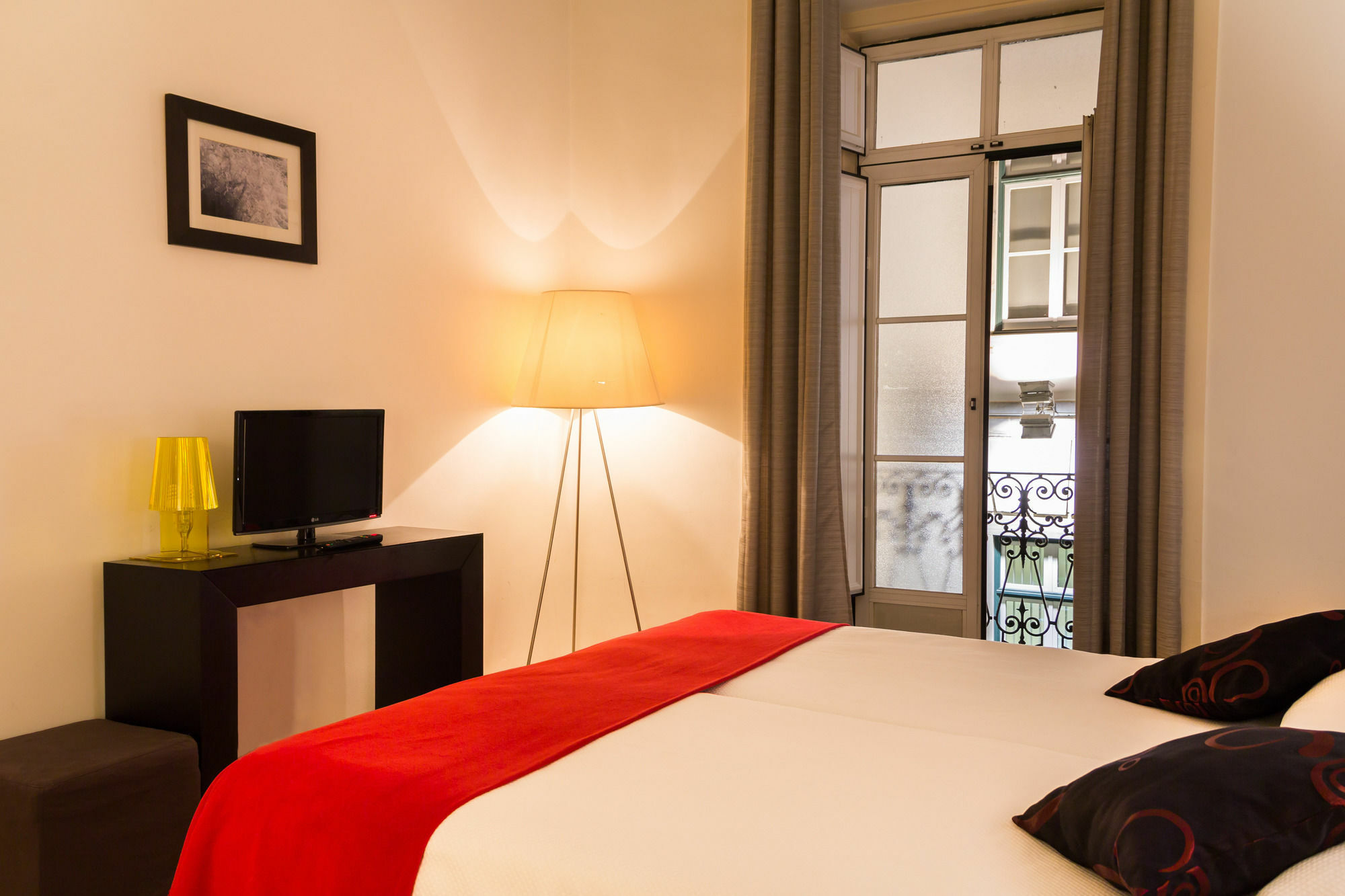 Evora Inn Екстериор снимка